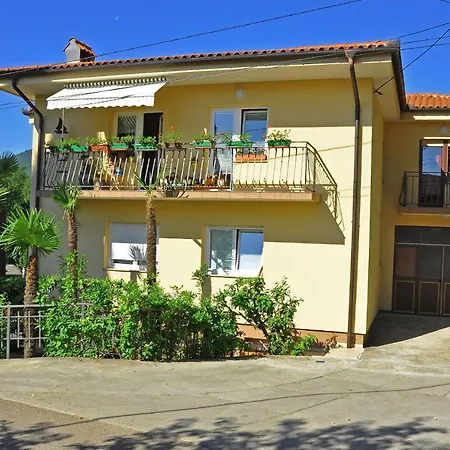 아파트 With Parking Space Opric, Opatija - 7728 로브란