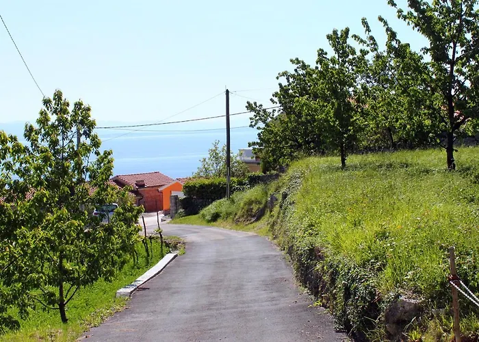아파트 With Parking Space Opric, Opatija - 7728 로브란