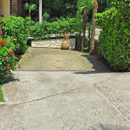 With Parking Space Opric, Opatija - 7728 Apartman Lovran
